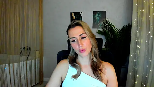 PassionGlow online show from February 2025 09:46:01 AM