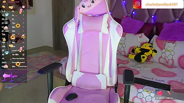 CharlotteMillers online show from February 2025 12:33:02 PM