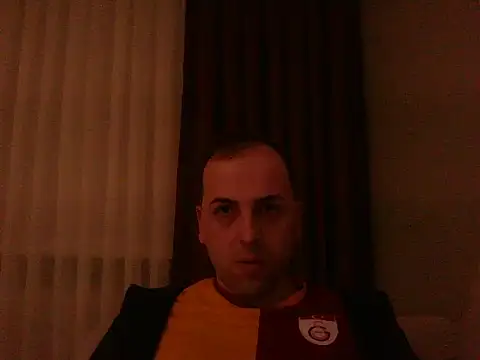 Snapshot of Yldrmm_9553 chatting on April 2026 09:26:01 PM Yldrmm 9553 online show from April 2026 09:26:01 PM