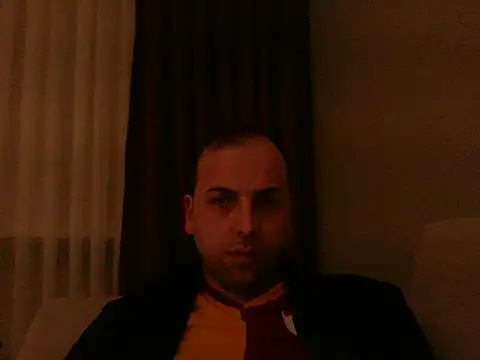 Snapshot of Yldrmm_9553 chatting on April 2026 09:20:01 PM Yldrmm 9553 online show from April 2026 09:20:01 PM