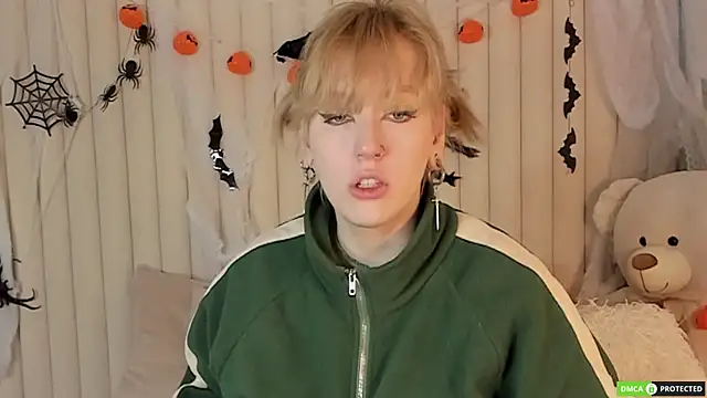 RachelCart online show from October 2025 03:03:02 AM