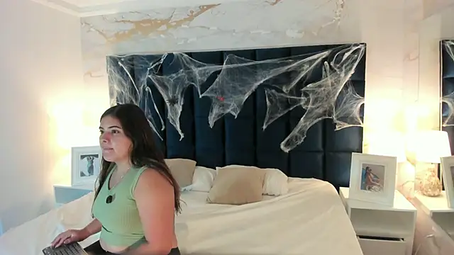 EVELIN MASON online show from October 2025 07:34:01 PM