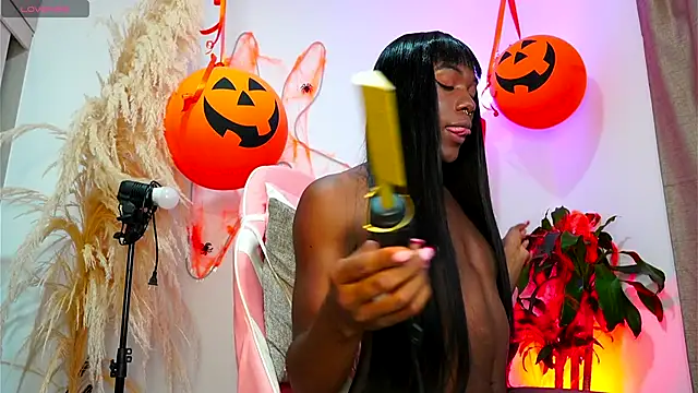 Snapshot of SharonGrowing chatting on October 2025 11:35:02 PM SharonGrowing online show from October 2025 11:35:02 PM