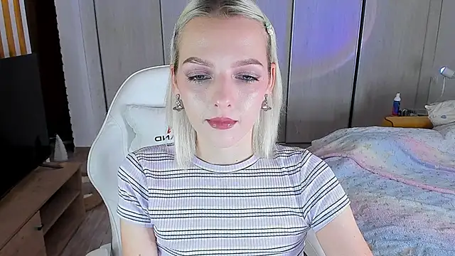 ice pixie online show from December 2024 04:03:02 PM