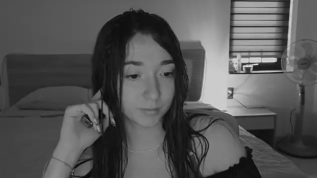 YasmineWest online show from April 2026 12:19:01 AM