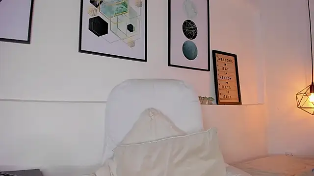 amysc online show from September 2025 01:44:02 PM