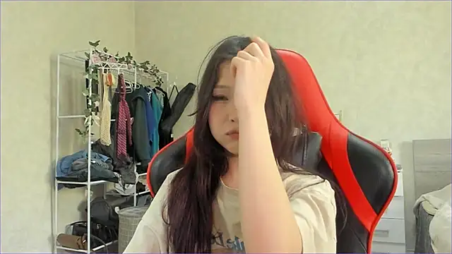 Snapshot of wastforu chatting on April 2026 09:43:01 AM wastforu online show from April 2026 09:43:01 AM