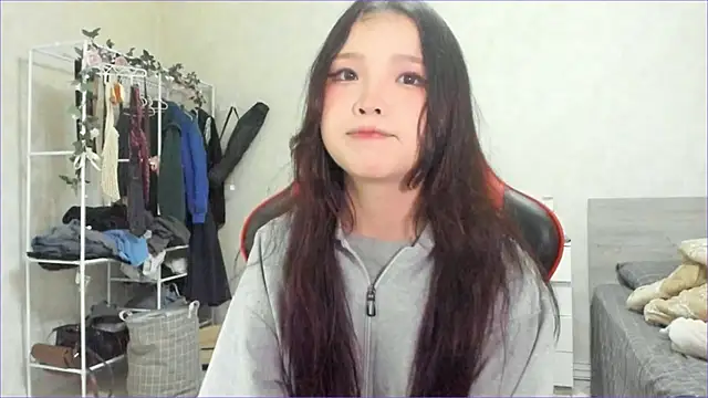 Snapshot of wastforu chatting on April 2026 12:05:02 PM wastforu online show from April 2026 12:05:02 PM