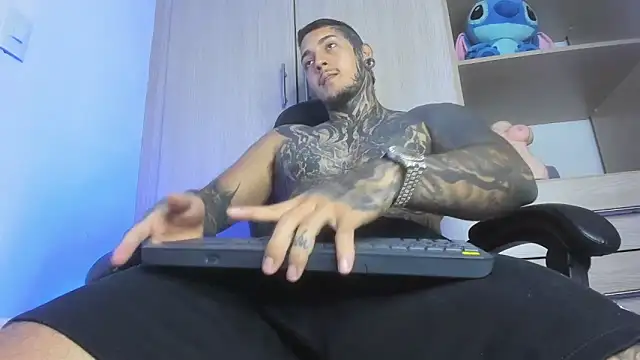 JAXXXONHERD online show from June 2026 06:10:02 PM