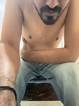 Snapshot of hornyguy271192 chatting on December 2025 12:21:01 PM hornyguy271192 online show from December 2025 12:21:01 PM