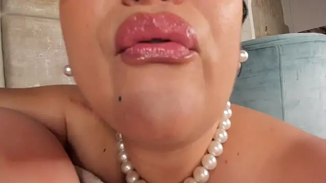 Victoria-Harper online show from March 2025 10:16:02 PM