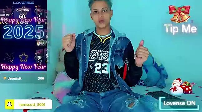 Snapshot of Liamscott_ chatting on January 2025 06:35:02 AM Liamscott online show from January 2025 06:35:02 AM