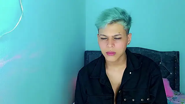 Snapshot of Liamscott_ chatting on January 2025 05:05:02 AM Liamscott online show from January 2025 05:05:02 AM