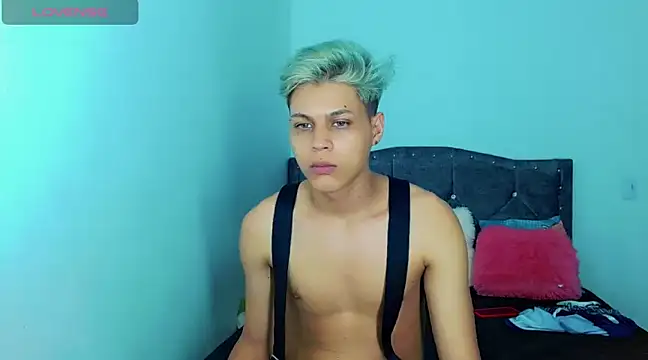 Snapshot of Liamscott_ chatting on January 2025 02:53:02 AM Liamscott online show from January 2025 02:53:02 AM