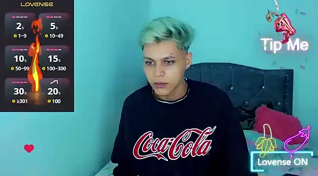 Snapshot of Liamscott_ chatting on February 2025 04:15:02 AM Liamscott online show from February 2025 04:15:02 AM