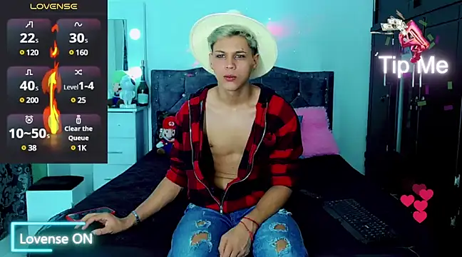 Snapshot of Liamscott_ chatting on February 2025 01:44:01 AM Liamscott online show from February 2025 01:44:01 AM