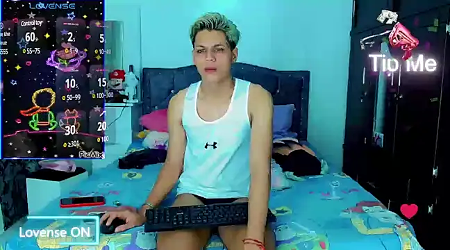 Snapshot of Liamscott_ chatting on February 2025 07:23:01 AM Liamscott online show from February 2025 07:23:01 AM