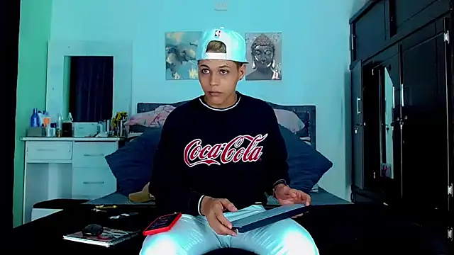 Snapshot of Liamscott_ chatting on September 2025 09:53:01 PM Liamscott online show from September 2025 09:53:01 PM