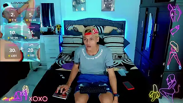 Snapshot of Liamscott_ chatting on October 2025 09:02:01 PM Liamscott online show from October 2025 09:02:01 PM