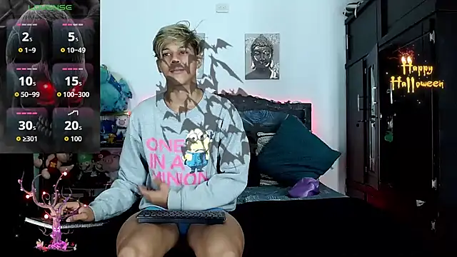 Snapshot of Liamscott_ chatting on October 2025 07:02:01 PM Liamscott online show from October 2025 07:02:01 PM