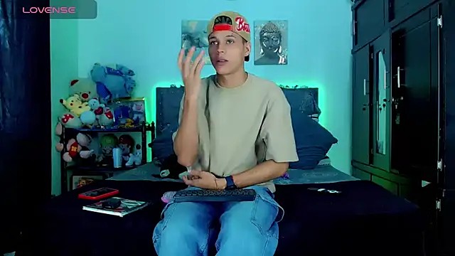 Snapshot of Liamscott_ chatting on October 2025 07:41:01 PM Liamscott online show from October 2025 07:41:01 PM