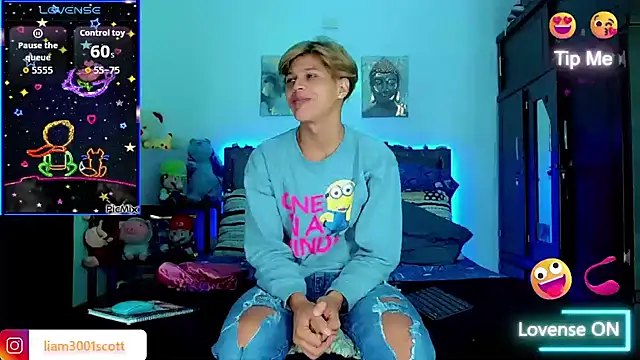 Snapshot of Liamscott_ chatting on November 2025 08:36:02 PM Liamscott online show from November 2025 08:36:02 PM