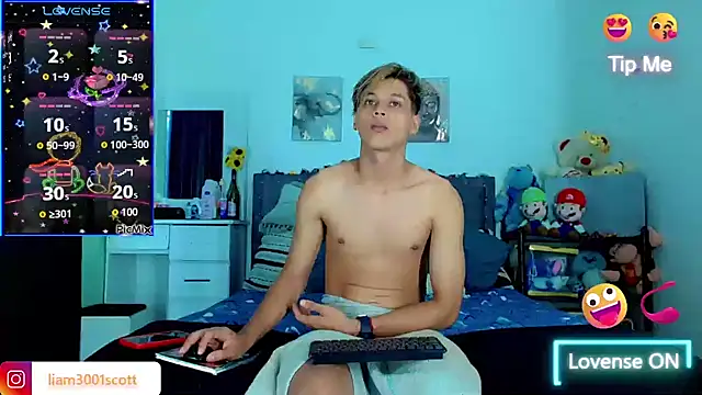 Snapshot of Liamscott_ chatting on November 2025 08:35:02 PM Liamscott online show from November 2025 08:35:02 PM