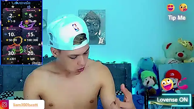 Snapshot of Liamscott_ chatting on November 2025 08:30:01 PM Liamscott online show from November 2025 08:30:01 PM