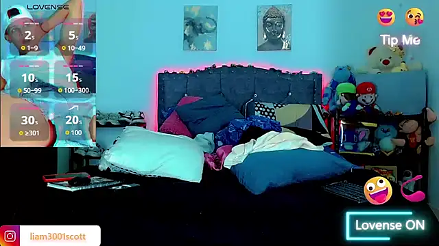 Snapshot of Liamscott_ chatting on November 2025 10:53:02 PM Liamscott online show from November 2025 10:53:02 PM