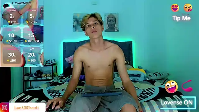 Snapshot of Liamscott_ chatting on November 2025 06:01:01 PM Liamscott online show from November 2025 06:01:01 PM