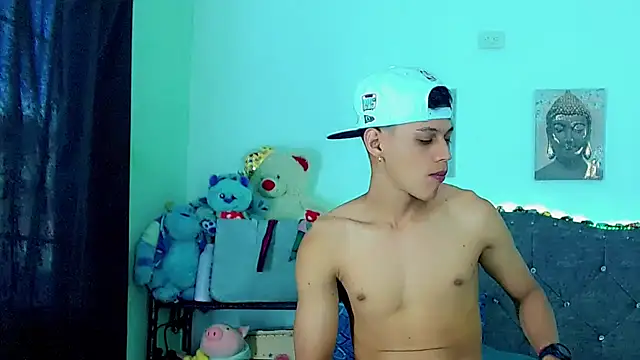 Liamscott  online show from February 2026 09:12:02 PM