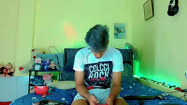 Liamscott  online show from March 2026 12:05:01 AM