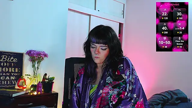 purple em69 online show from February 2025 04:59:01 AM