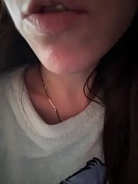 Snapshot of rossana99_ chatting on February 2025 02:21:01 PM rossana99 online show from February 2025 02:21:01 PM