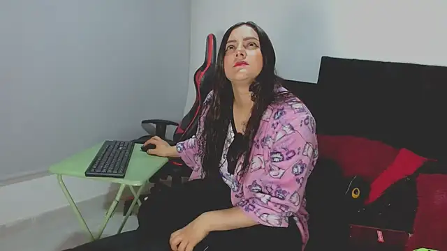 Snapshot of Noamartin_ chatting on April 2026 02:28:01 AM Noamartin online show from April 2026 02:28:01 AM