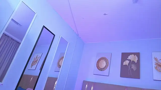 sarah cruzz  online show from November 2025 01:09:02 AM