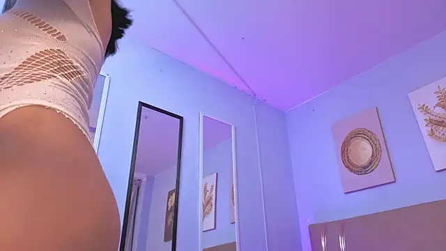 Snapshot of sarah_cruzz_ chatting on March 2026 01:33:02 AM sarah cruzz online show from March 2026 01:33:02 AM