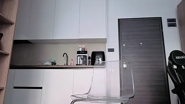 Snapshot of Megan_Ros chatting on March 2026 10:00:01 AM Megan Ros online show from March 2026 10:00:01 AM