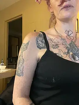 Snapshot of renegade_vyxxen chatting on January 2025 03:22:02 AM renegade vyxxen online show from January 2025 03:22:02 AM