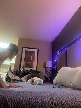 Snapshot of renegade_vyxxen chatting on February 2025 01:04:02 AM renegade vyxxen online show from February 2025 01:04:02 AM