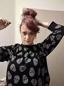 Snapshot of renegade_vyxxen chatting on March 2025 06:12:02 AM renegade vyxxen online show from March 2025 06:12:02 AM