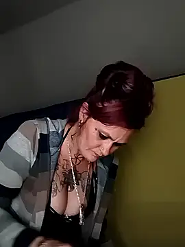 renegade vyxxen online show from January 2026 07:01:02 AM