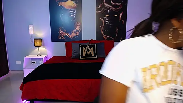 JasmineCampbell  online show from November 2025 11:05:01 PM