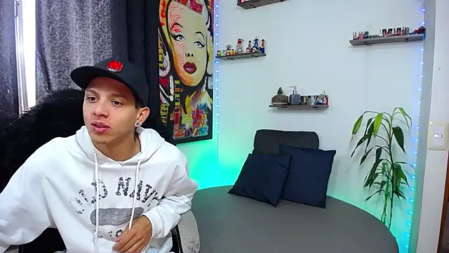 HillAndJack333 online show from January 2025 12:07:02 PM