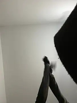 Snapshot of hotAssHell_ chatting on December 2024 05:07:02 AM hotAssHell online show from December 2024 05:07:02 AM