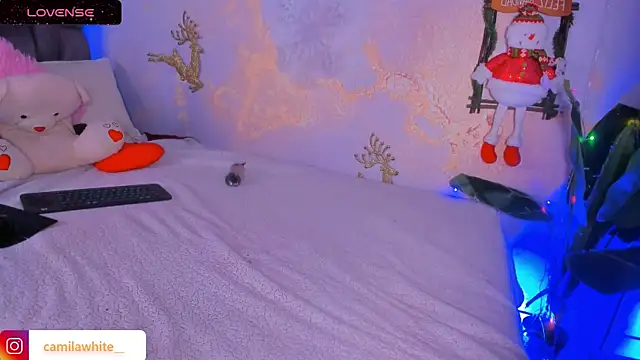 camilawhite   online show from December 2025 02:55:01 PM