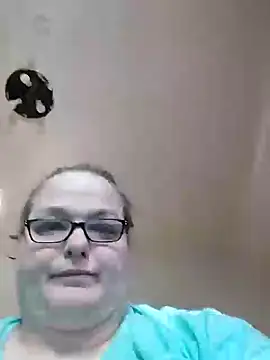 SexyWhiteChocolate online show from January 2025 04:24:01 PM