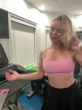 Snapshot of CindyOcean chatting on December 2024 01:24:02 AM CindyOcean online show from December 2024 01:24:02 AM