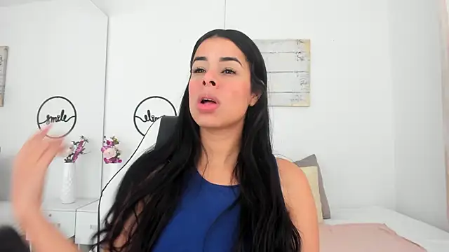 emma castilloo online show from March 2025 12:48:01 PM