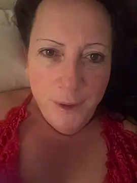 Snapshot of xsexycurvymilf chatting on January 2025 06:52:02 AM xsexycurvymilf online show from January 2025 06:52:02 AM